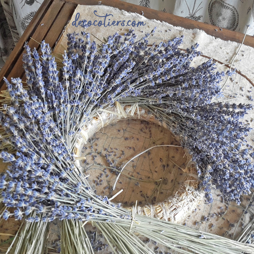 « Très jolie couronne de lavande bohème, 30 cm »