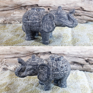 « Petit éléphant Balinais, petite taille »