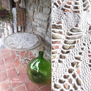 « Joli napperon crocheté à la main »